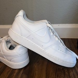 Nike Court Vision Low